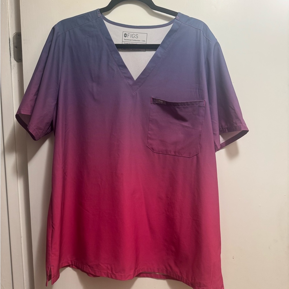 FIGS Sunset Ombre Catarina V-Neck Scrub Top in Purple to Pink, XXL